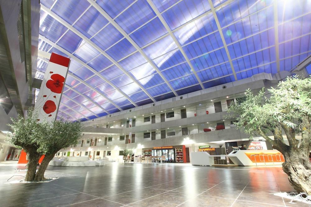 Aparthotel Cowool Cergy Zewnętrze zdjęcie