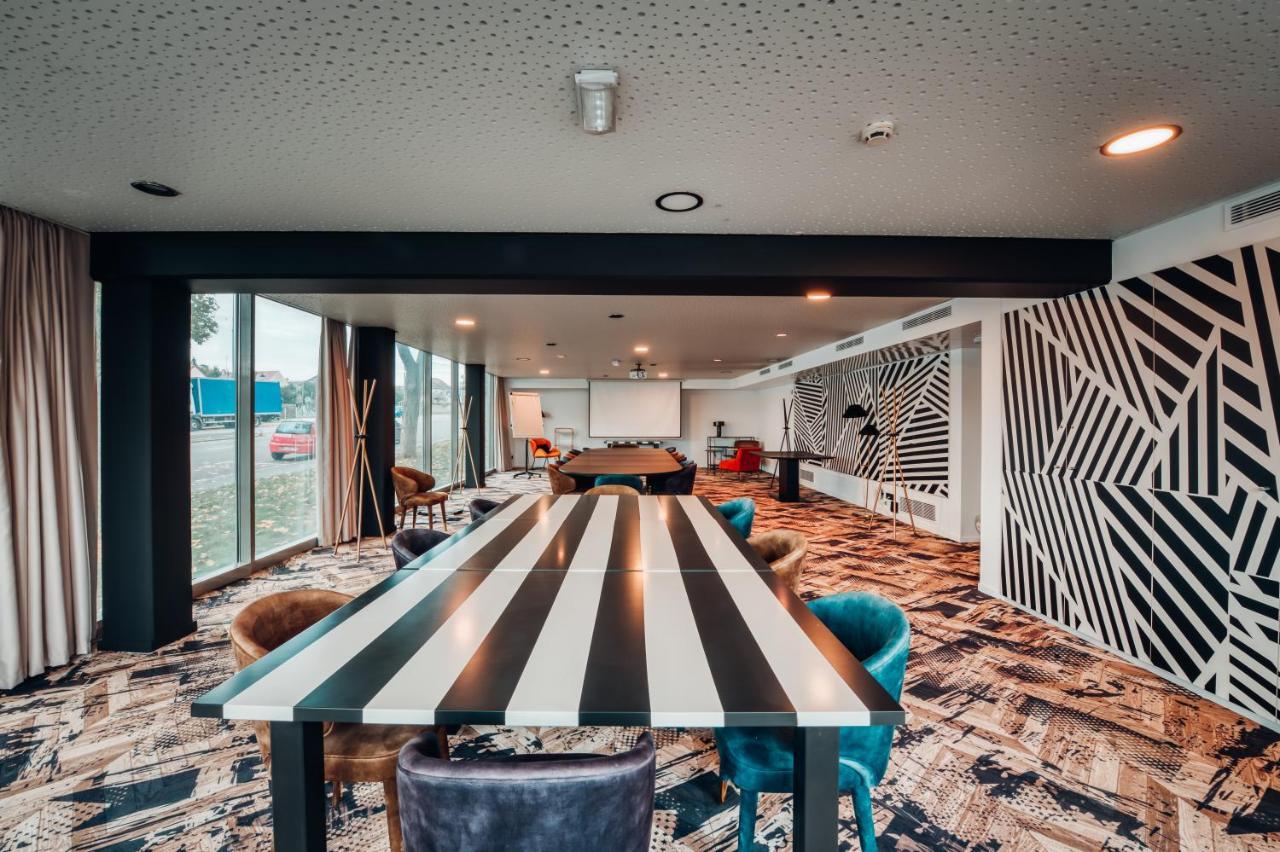 Aparthotel Cowool Cergy Zewnętrze zdjęcie